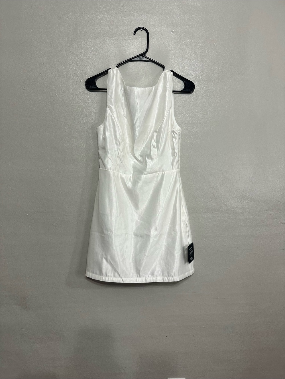 Lulu's White Sleeveless Backless Mini Dress NW5 Small - Picture 2 of 8